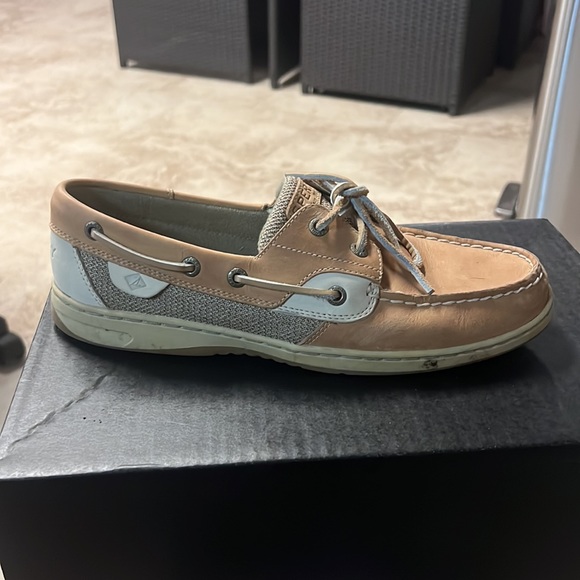 Gently used women’s Sperry’s - Picture 4 of 6